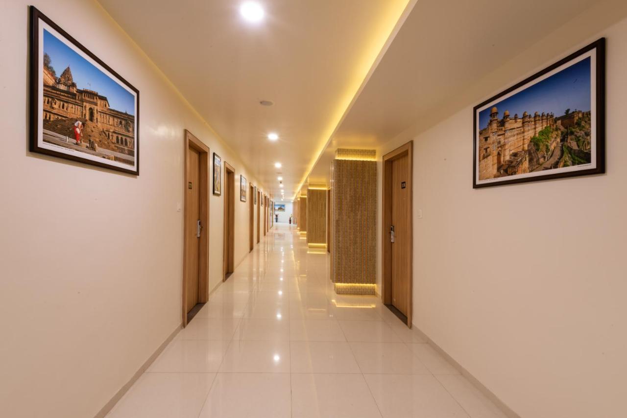 Hotel Drishti,Bhopal Bagian luar foto