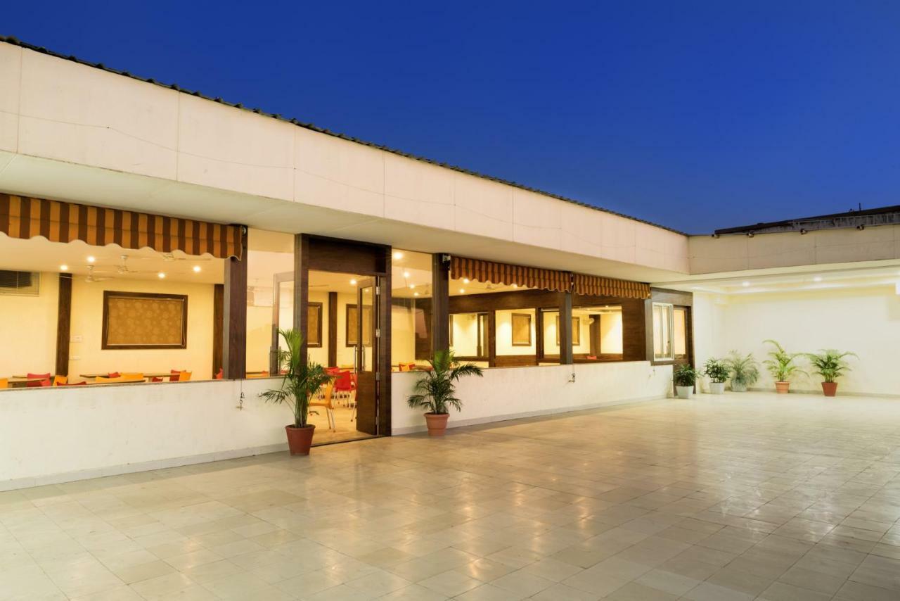 Hotel Drishti,Bhopal Bagian luar foto
