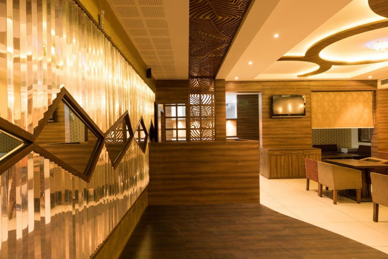 Hotel Drishti,Bhopal Bagian luar foto